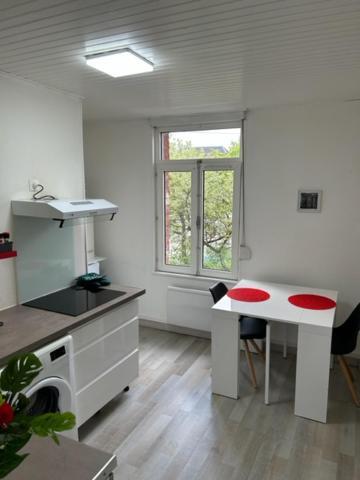 Apartament Richelieu 2 Chez Adrien Saint-Quentin  Zewnętrze zdjęcie